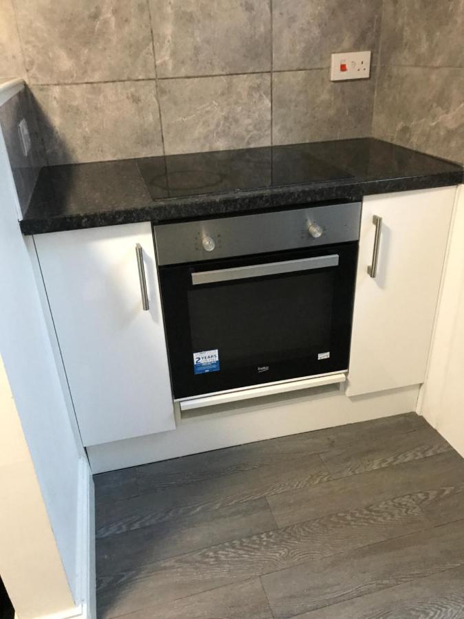 2 Bedroom Apartment Плімут Екстер'єр фото