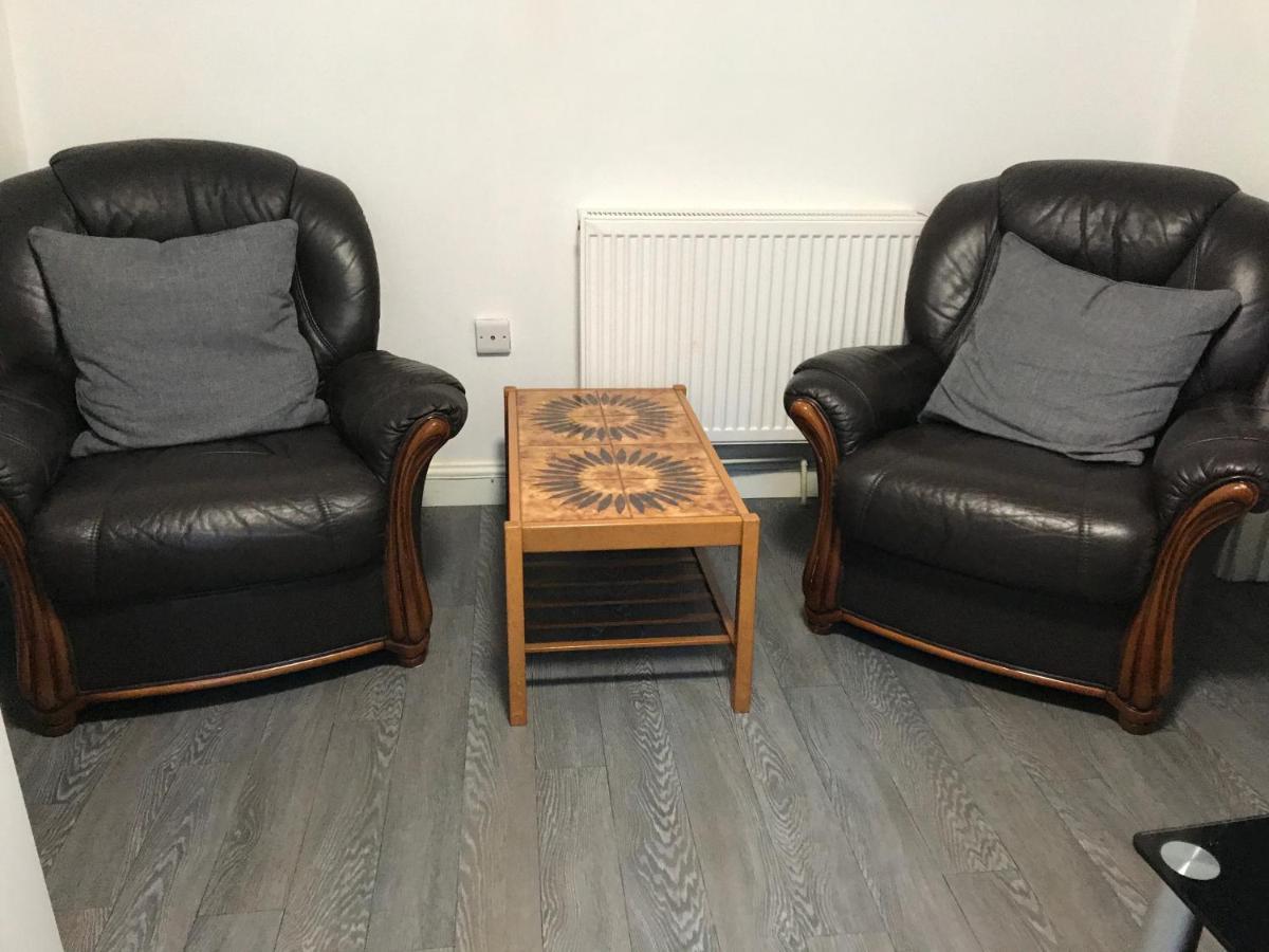2 Bedroom Apartment Плімут Екстер'єр фото