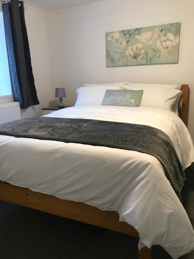 2 Bedroom Apartment Плімут Екстер'єр фото